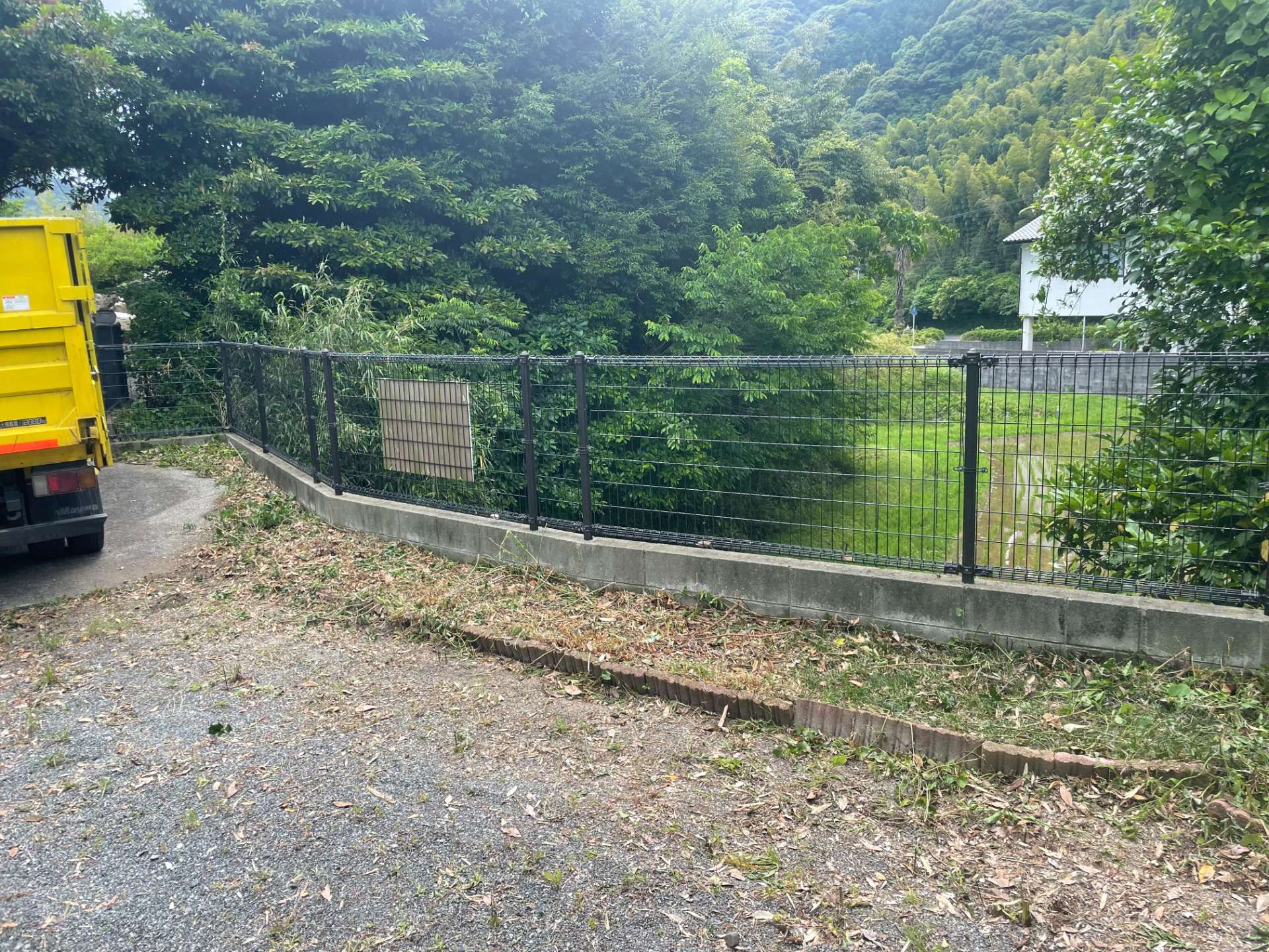 下関で草刈り伐採作業